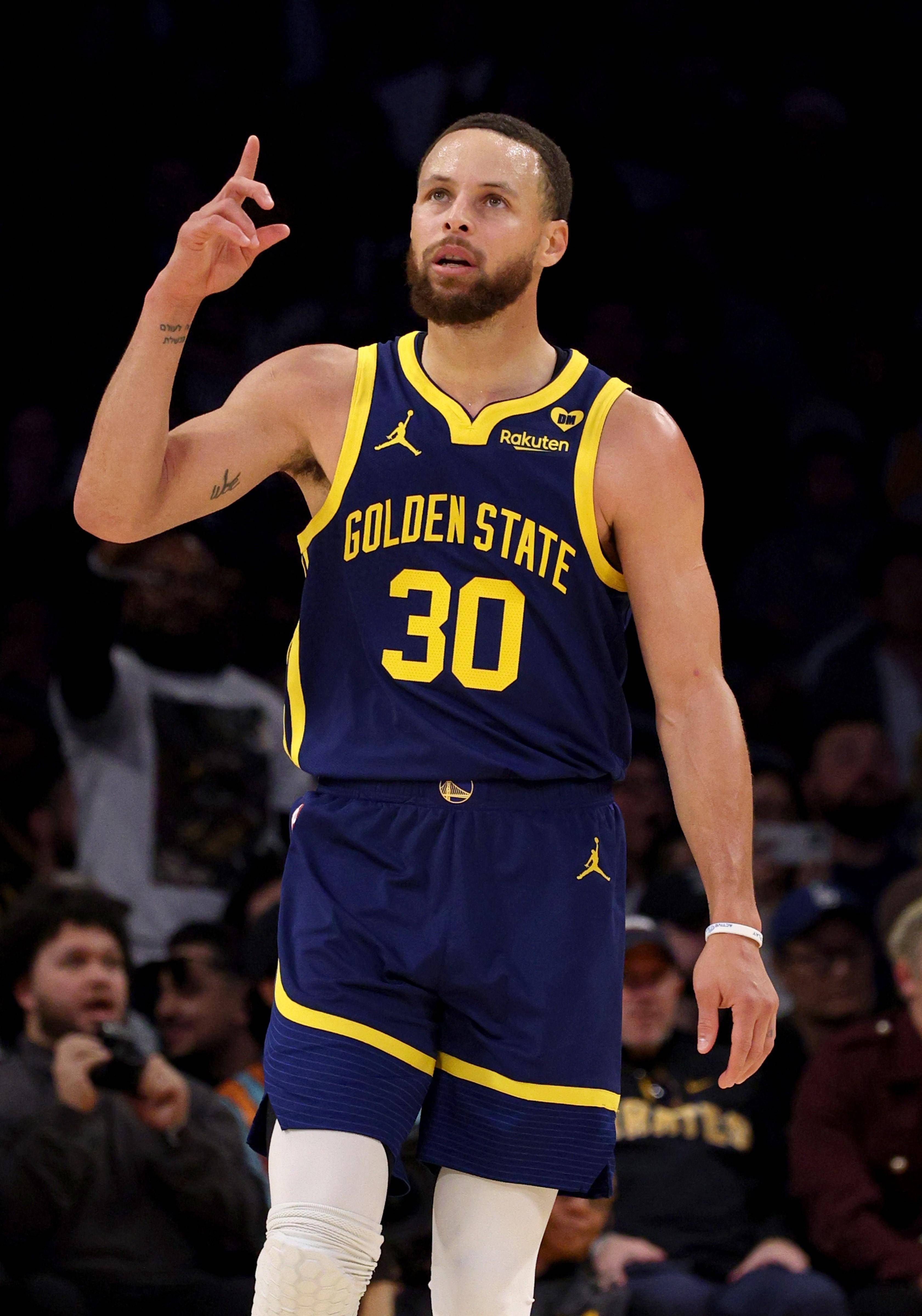 回顾他的职 回顾他的职